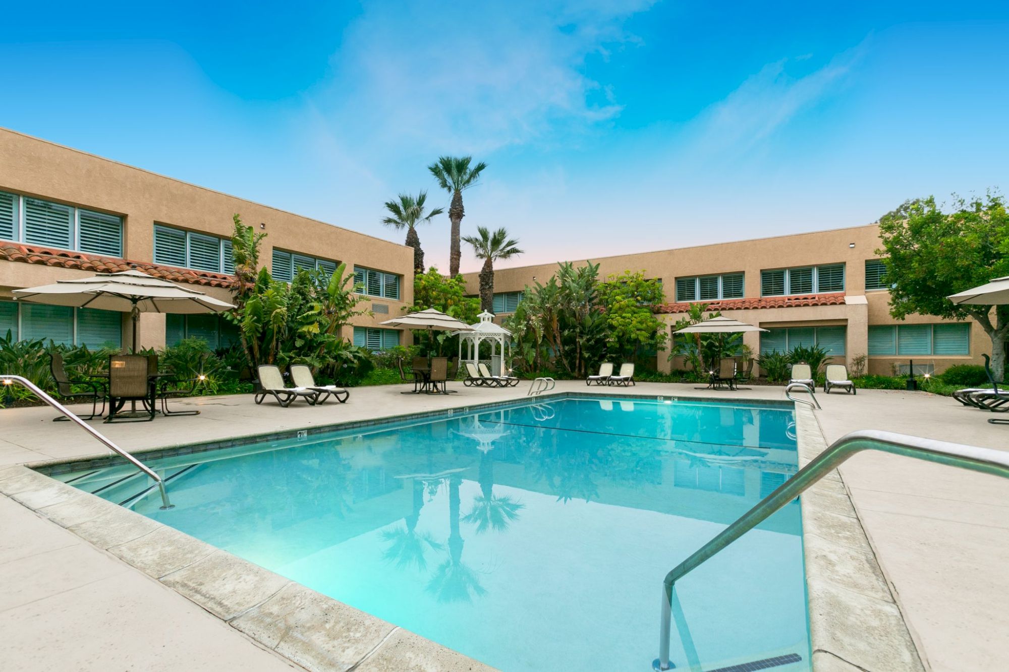 Grand Vista Hotel