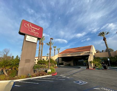 Grand Vista Hotel